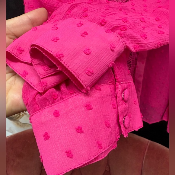 TORRID 🩷 hot pink chiffon blouse !!! - Picture 7 of 11